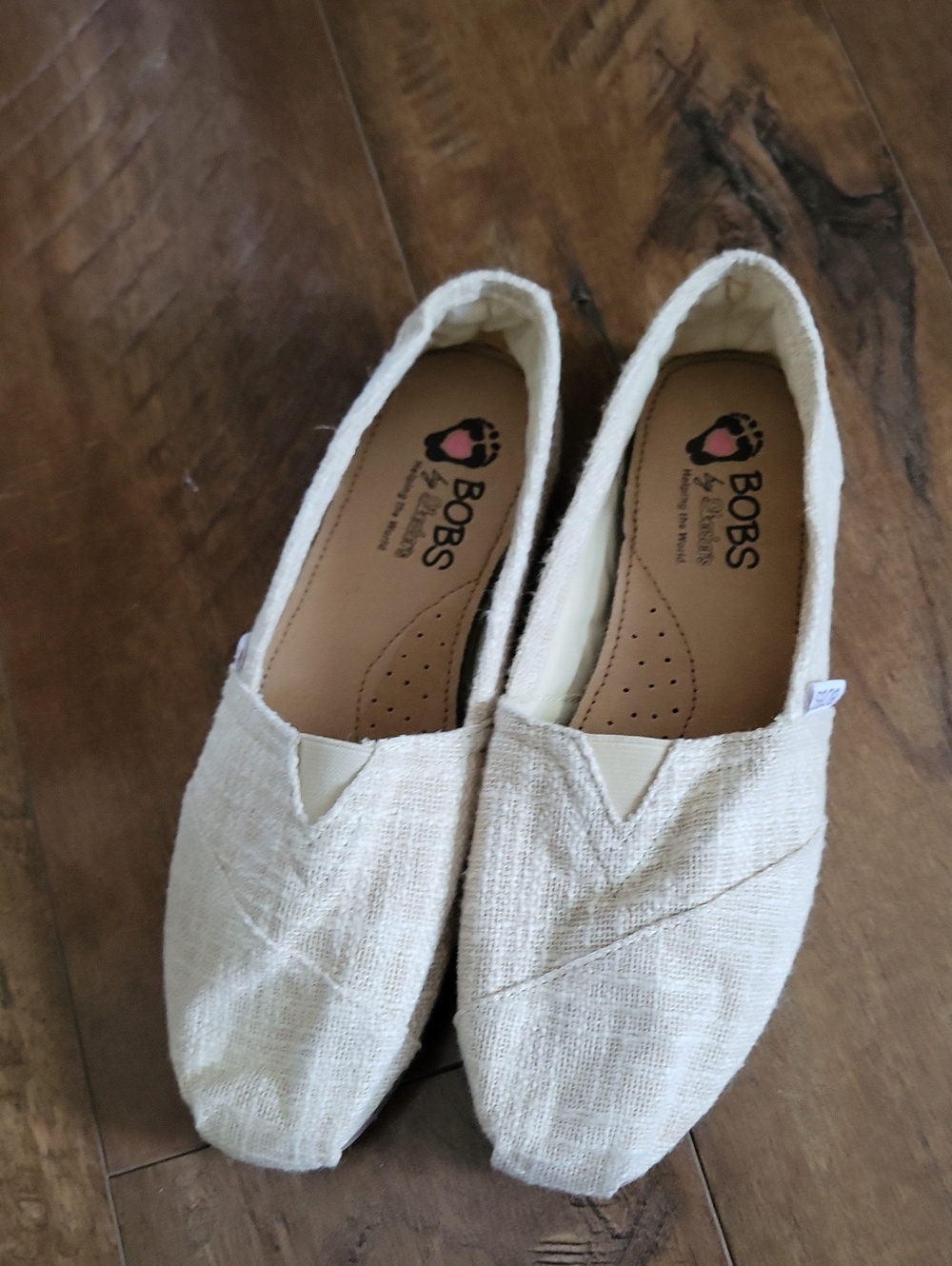 Skechers Bob's Women’s Slip-On Casual Shoes in Cream